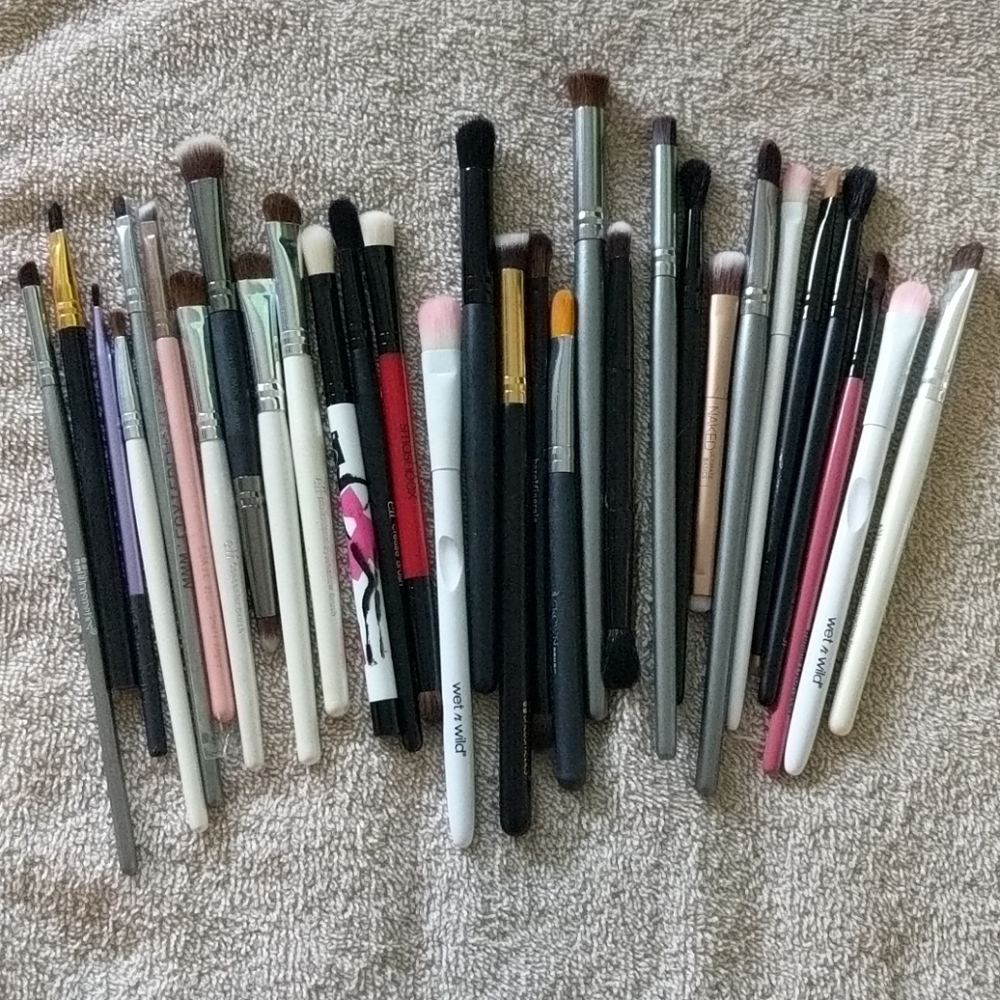 Assortment of Makeup Brushes(30pcs)